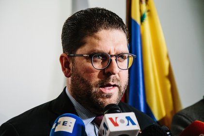 El ministro consejero de la Embajada de Venezuela en Washington, Gustavo Marcano. EFE/ Alba Vigaray/Archivo 