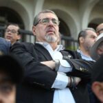 Concentración de veteranos y excombatientes en la Plaza Salvador del Mundo para conmemorar los Acuerdos de Paz