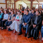 Joven colombiano gana premio en EE.UU. por contar cómo es vivir con trastorno esquizoafectivo