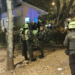 10 reclusos escapan por un agujero en la pared en Nueva Orleans