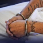 Chile prohíbe el uso de celulares en escuelas a partir de 2026