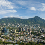 Instalan 240 metros de tubería en carretera al puerto de La Libertad