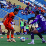 Bad Bunny sorprende al público argentino al invitar a Cazzu al escenario