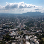 Detienen a conductor ebrio tras atropellar a mujer y niña en bulevar de Los Héroes