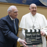 Pobreza en El Salvador baja a 22.5%, la cifra más baja registrada, según economista