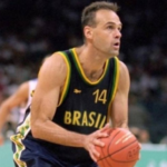 Donan 400 lentes graduados a hospitales Bloom y Zacamil para atención de pacientes