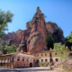 Pronostican altas temperaturas y lluvias aisladas para este sábado